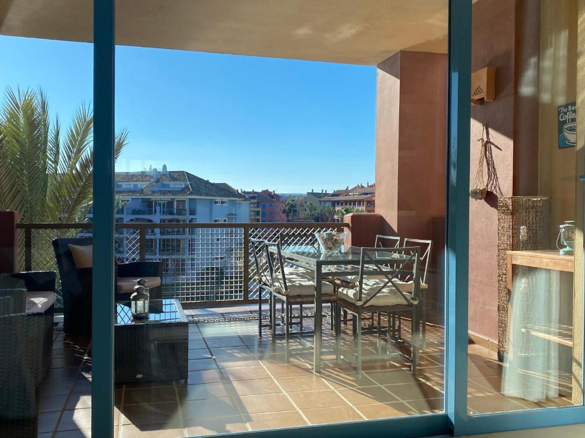 Apartamento Con Terraza Sobre La Marina De Sotogrande 산 로케 외부 사진