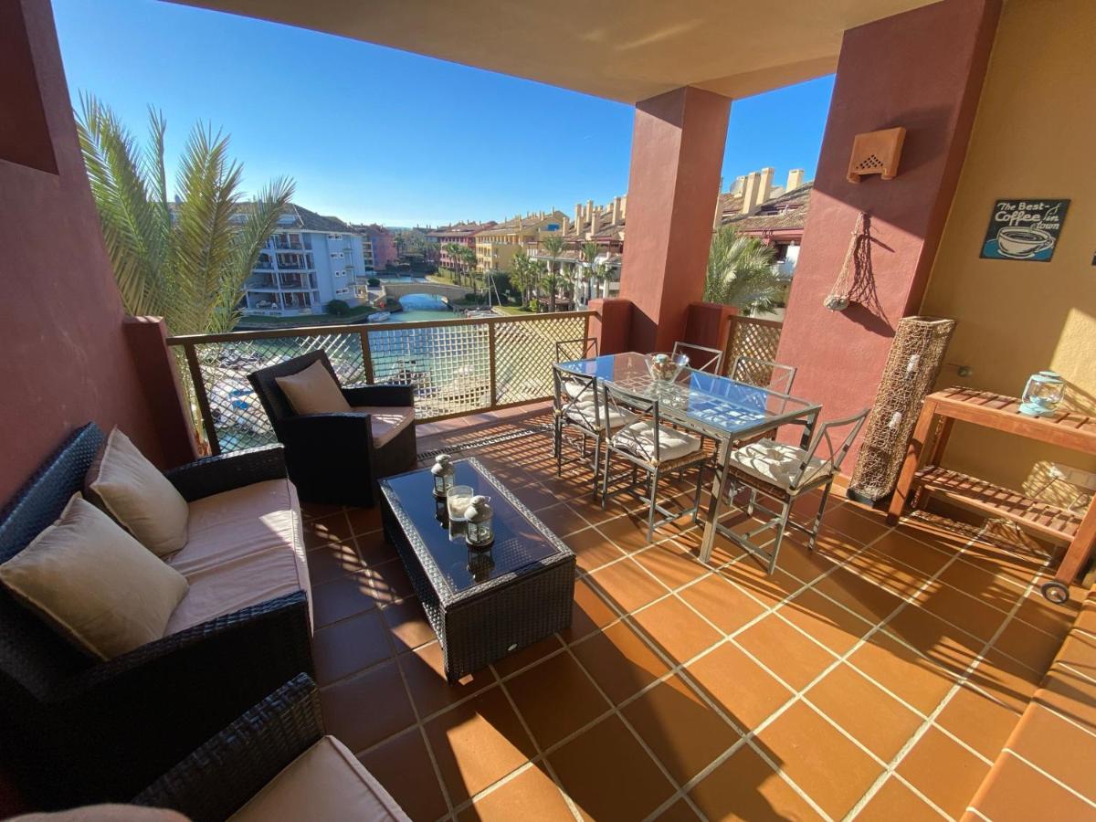 Apartamento Con Terraza Sobre La Marina De Sotogrande 산 로케 외부 사진