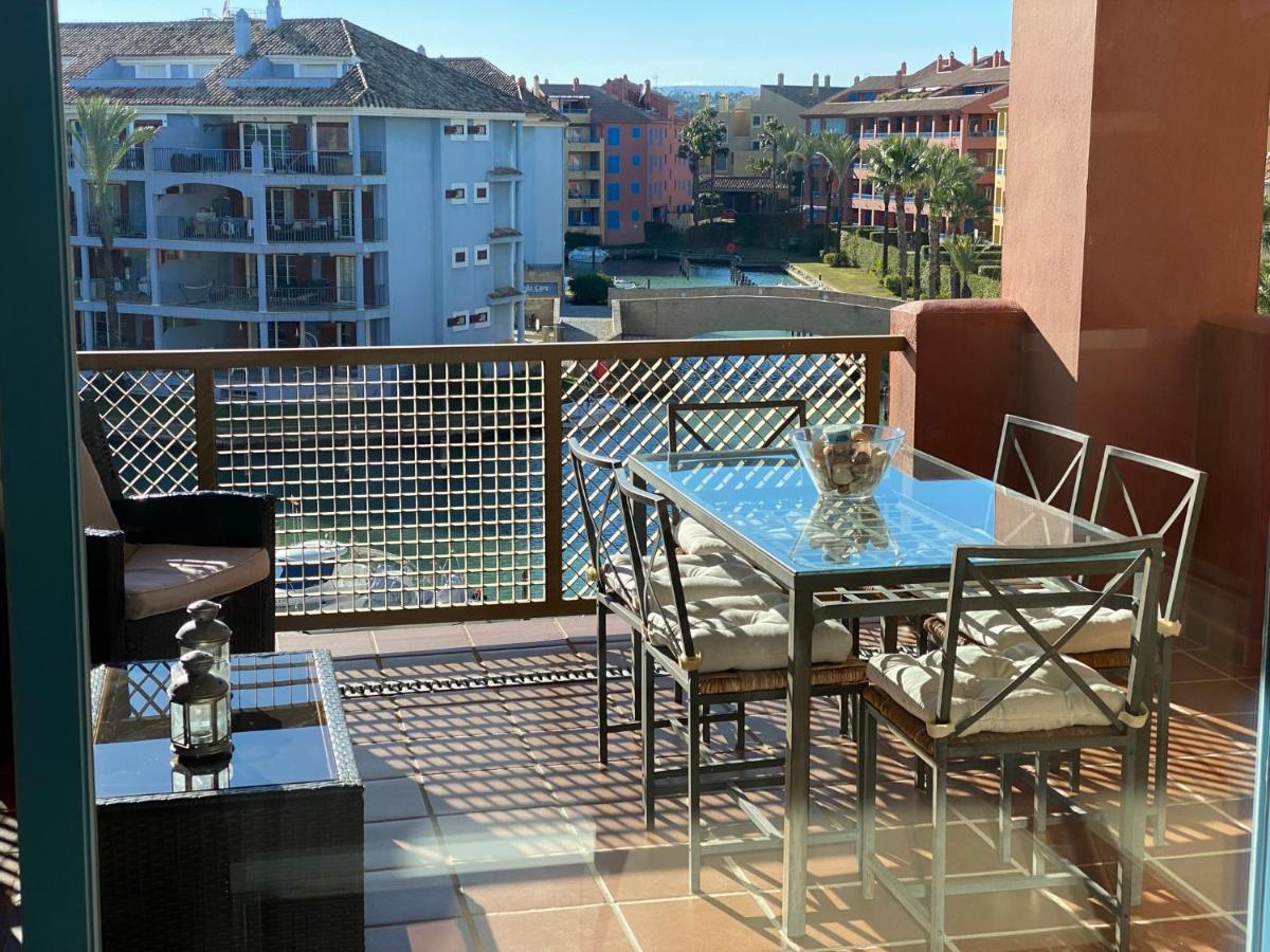 Apartamento Con Terraza Sobre La Marina De Sotogrande 산 로케 외부 사진