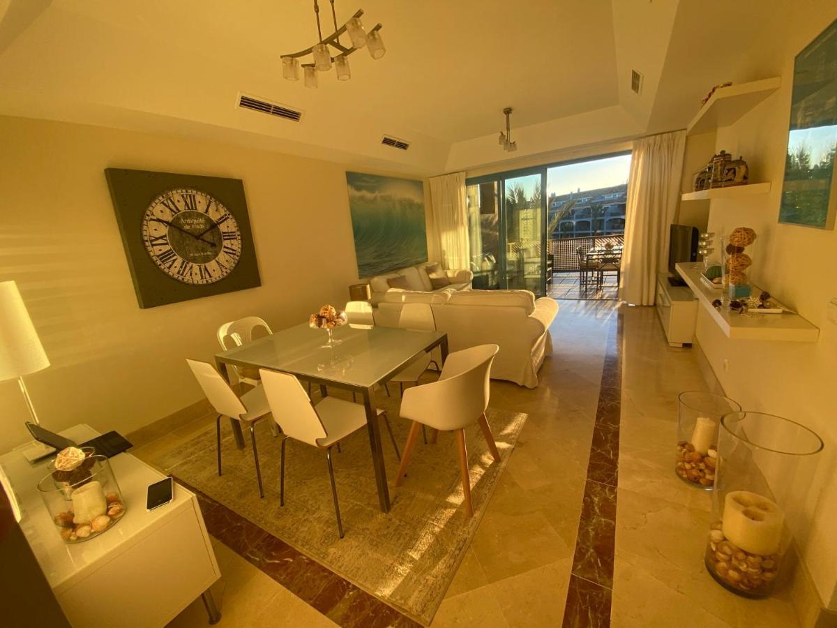 Apartamento Con Terraza Sobre La Marina De Sotogrande 산 로케 외부 사진