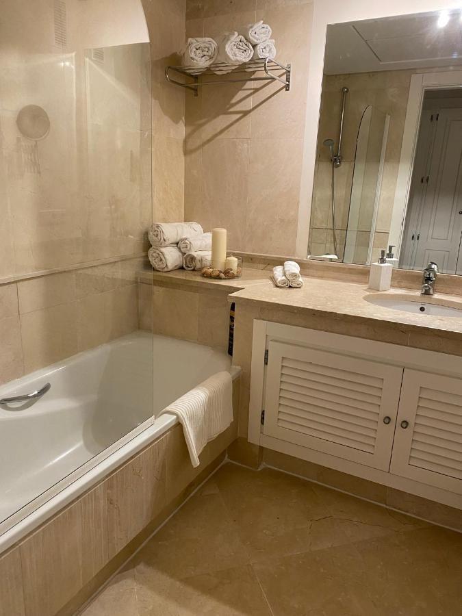 Apartamento Con Terraza Sobre La Marina De Sotogrande 산 로케 외부 사진
