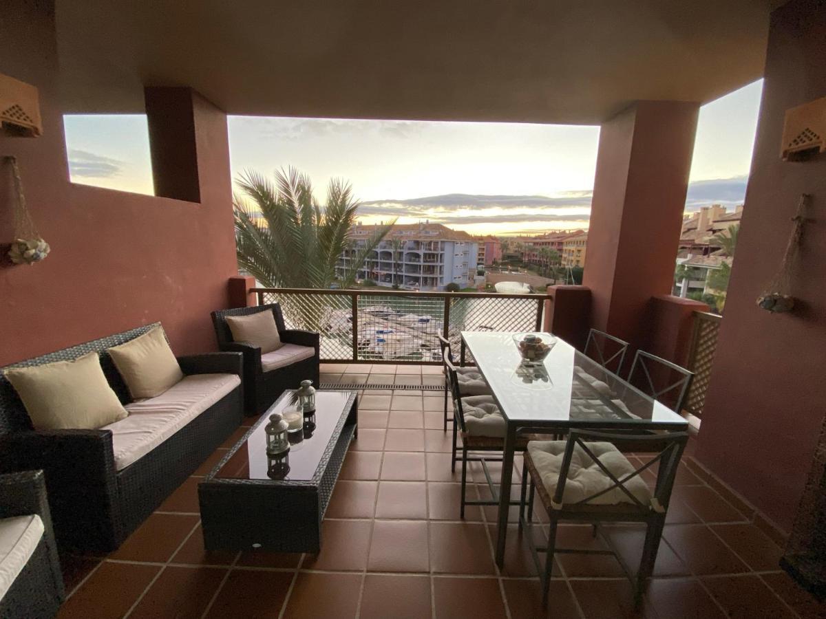 Apartamento Con Terraza Sobre La Marina De Sotogrande 산 로케 외부 사진