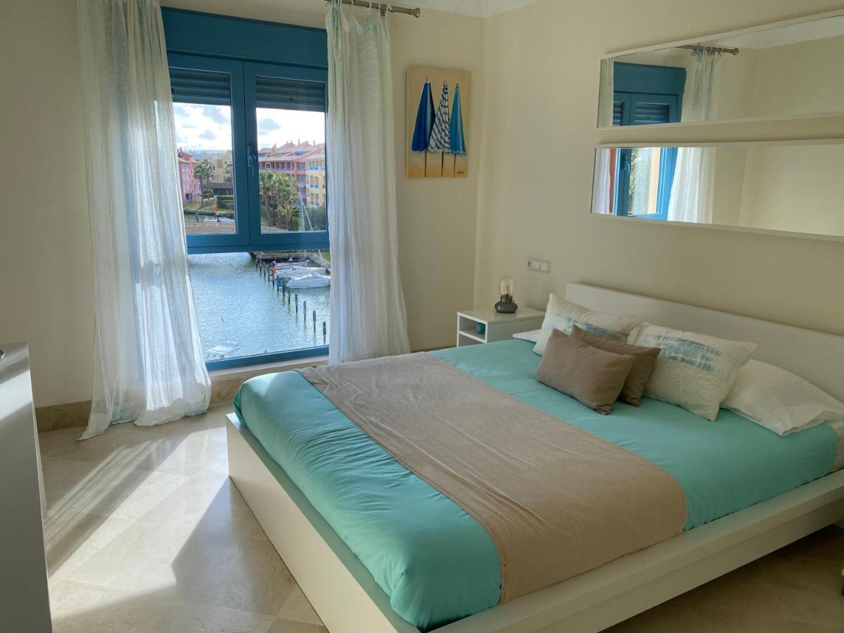 Apartamento Con Terraza Sobre La Marina De Sotogrande 산 로케 외부 사진